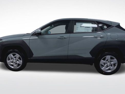 New 2026 Hyundai Kona SE image 5