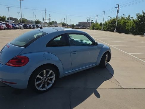 Used 2012 Volkswagen Beetle 2.5 FWD image 3