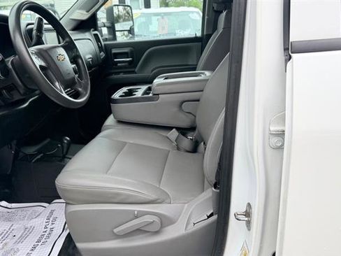 Used 2019 Chevrolet Silverado 2500 W/T w/ WT Convenience Package AWD/4WD image 13