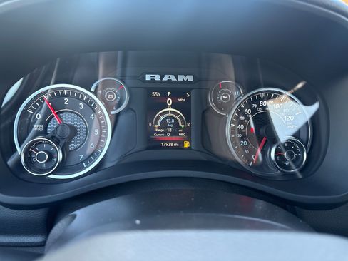 Used 2024 RAM 2500 Big Horn w/ Bed Utility Group image 13