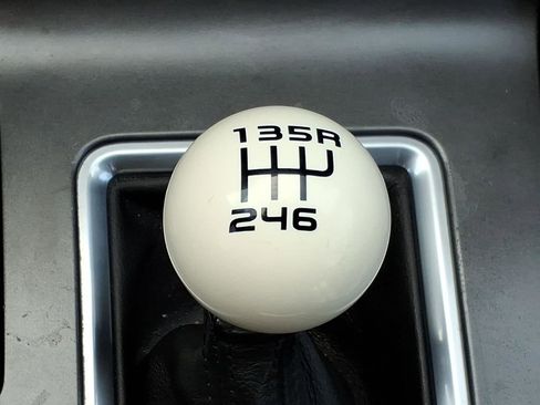 Used 2013 Ford Mustang Shelby GT500 image 17