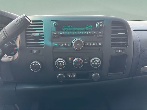 Used 2011 Chevrolet Silverado 2500 LT image 14