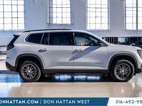 Used 2025 GMC Acadia Elevation image 38