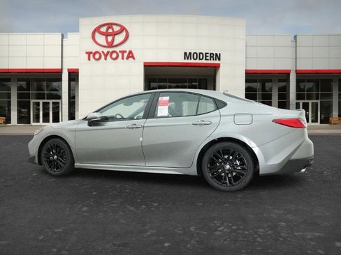 New 2026 Toyota Camry SE FWD image 4