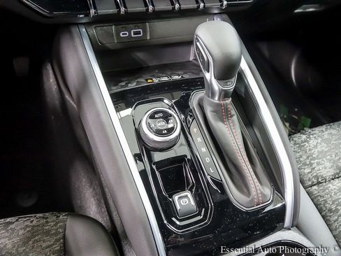 Certified 2024 Chevrolet Colorado Z71 w/ Z71 Convenience Package 2 image 18