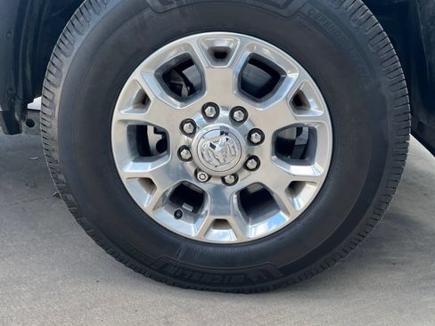 Used 2022 RAM 2500 Laramie w/ Body Color Bumper Group RWD image 23