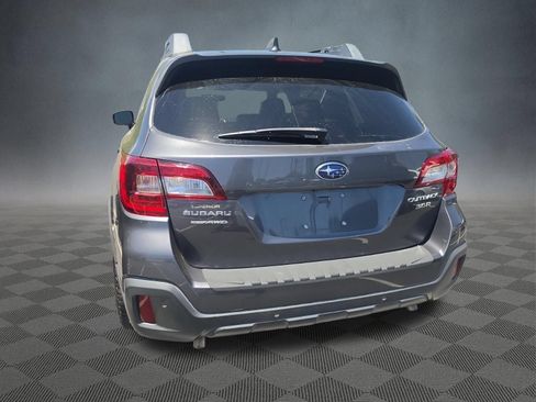 Used 2019 Subaru Outback 3.6R Limited w/ Popular Package #2 AWD/4WD image 12