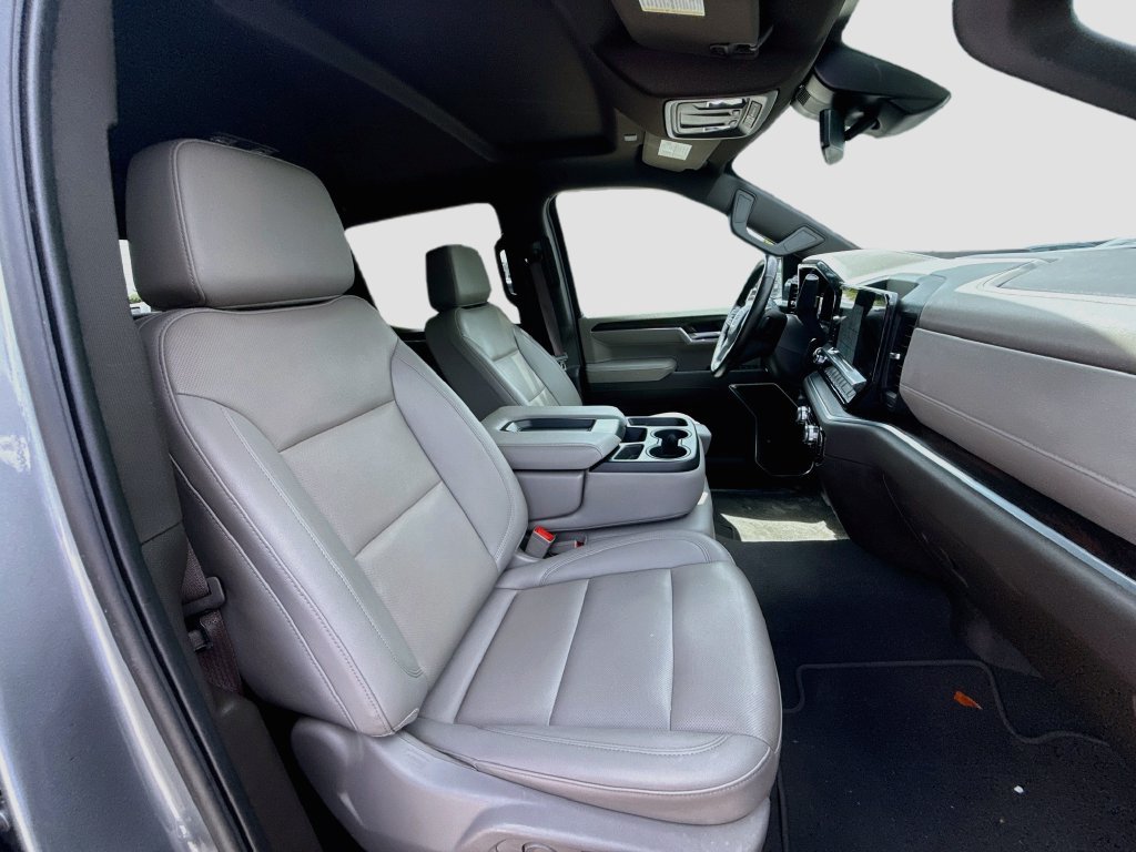 Used 2025 GMC Sierra 1500 SLT RWD image 33