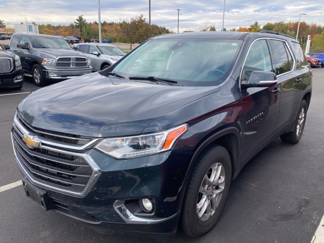 Used 2020 Chevrolet Traverse LT w/ Driver Confidence II Package AWD/4WD image 3