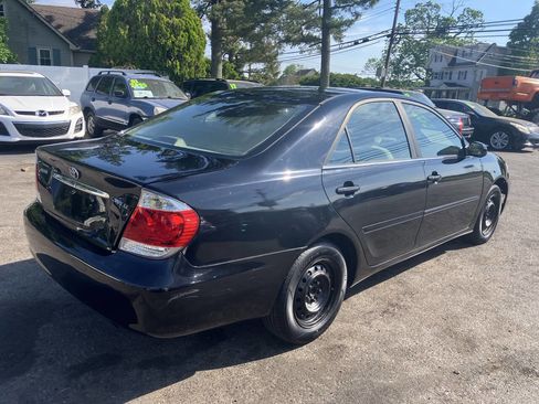 Used 2006 Toyota Camry LE FWD image 7
