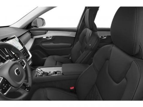 Used 2025 Volvo XC90 T8 Ultra w/ Protection Package Premier AWD/4WD image 8