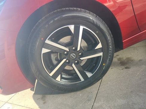 Used 2024 Nissan Sentra SV image 12