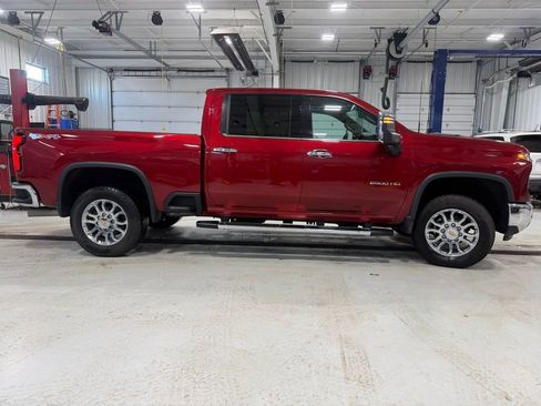 Used 2024 Chevrolet Silverado 2500 LTZ AWD/4WD image 20