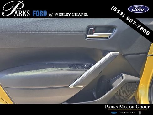 Used 2023 Toyota Corolla Cross AWD Hybrid w/ Convenience Package image 16