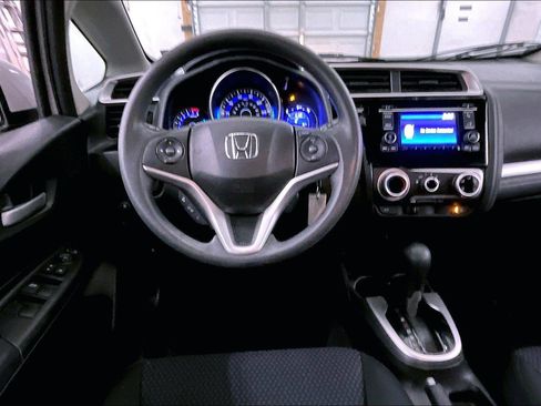 Used 2019 Honda Fit LX image 5