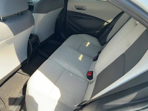 Used 2022 Toyota Corolla LE FWD image 5