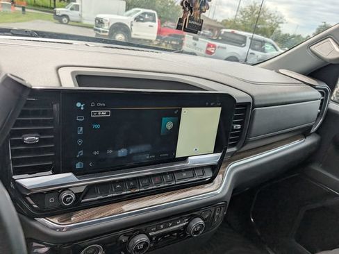 Used 2024 Chevrolet Silverado 1500 LT AWD/4WD image 22
