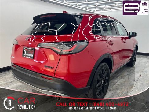 Used 2025 Honda HR-V Sport image 6