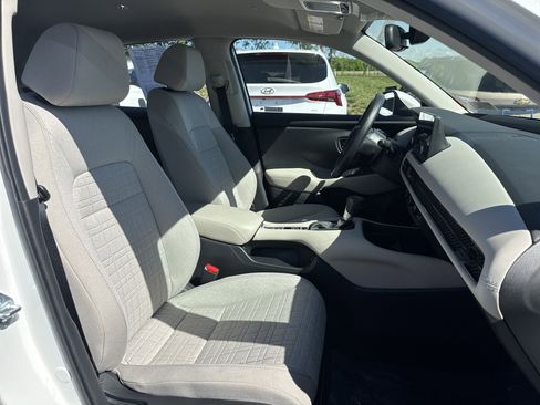 Used 2024 Honda HR-V LX image 14