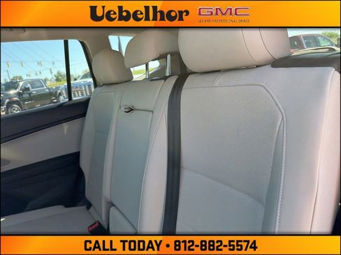 Used 2021 Volkswagen Tiguan SE w/ Panoramic Sunroof Package FWD image 19