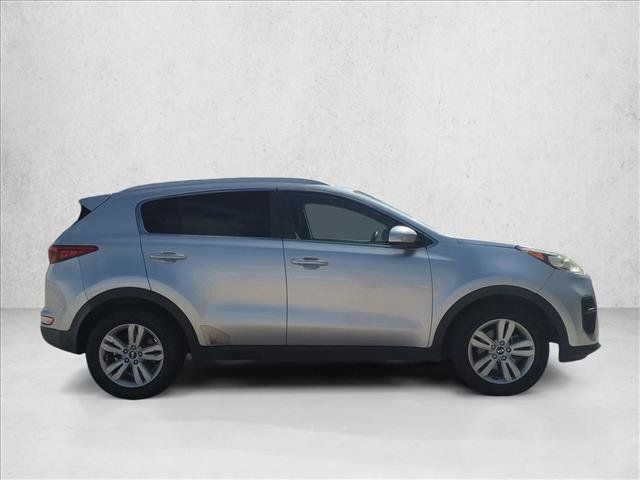 Used 2017 Kia Sportage LX w/ LX Popular Package FWD image 4