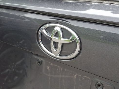Used 2025 Toyota RAV4 LE AWD/4WD image 29