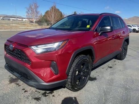 Used 2024 Toyota RAV4 LE image 4