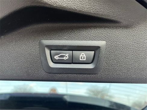 Used 2021 BMW X5 sDrive40i w/ M Sport Package image 36