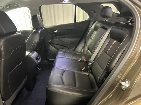 Used 2024 Chevrolet Equinox Premier FWD image 23