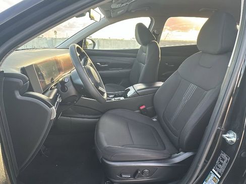 Used 2025 Hyundai Tucson SEL image 4