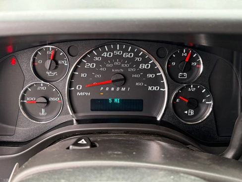 New 2026 Chevrolet Express 2500 w/ Driver Convenience Package RWD image 21