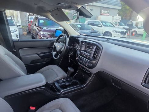 Used 2017 Chevrolet Colorado W/T image 19