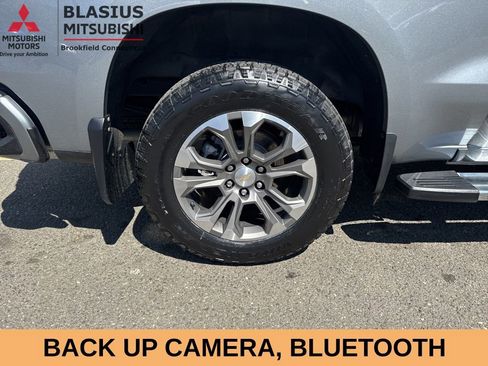 Used 2023 Chevrolet Silverado 1500 High Country w/ LPO, Dark Essentials Package AWD/4WD image 7