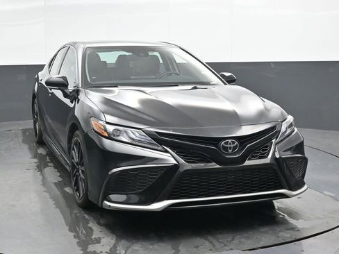 Used 2023 Toyota Camry XSE image 5