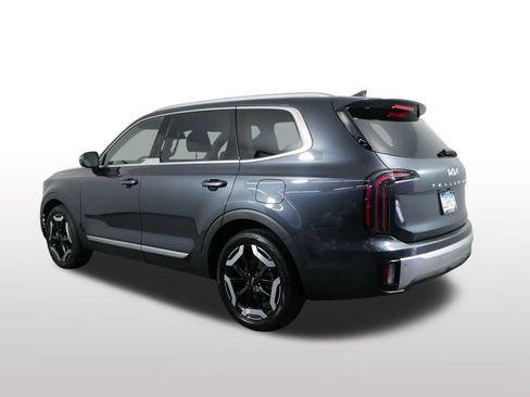 Used 2024 Kia Telluride EX AWD/4WD image 9