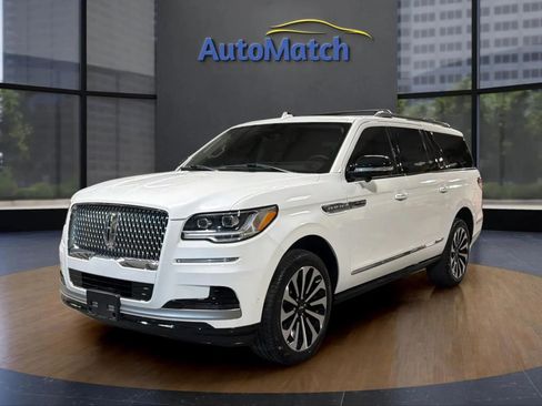 Used 2024 Lincoln Navigator L Reserve image 4