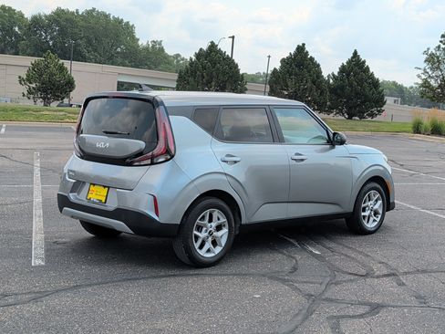Certified 2023 Kia Soul LX w/ Option Group 015 FWD image 4