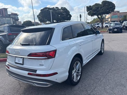 Used 2022 Audi Q7 3.0T Premium Plus w/ Premium Plus Package AWD/4WD image 5