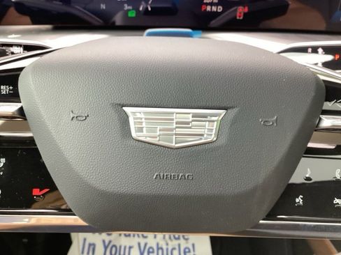 New 2026 Cadillac Vistiq Sport w/ LPO, Premium Carpet Package image 30