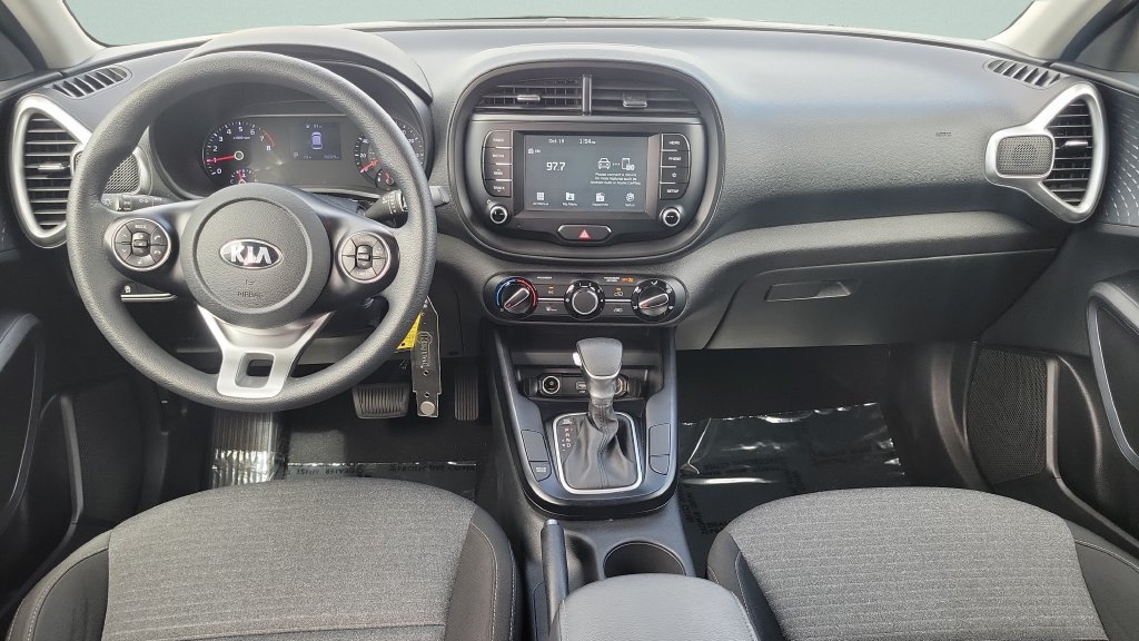 Used 2020 Kia Soul S FWD image 10