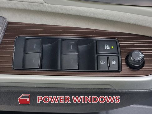 Used 2023 Toyota Sienna XLE w/ XLE Plus Package AWD/4WD image 29