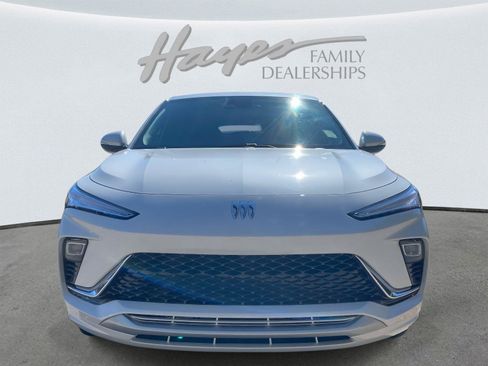 Used 2025 Buick Envista Avenir image 28