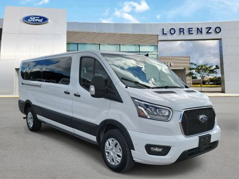 Used 2023 Ford Transit 350 XLT image 3