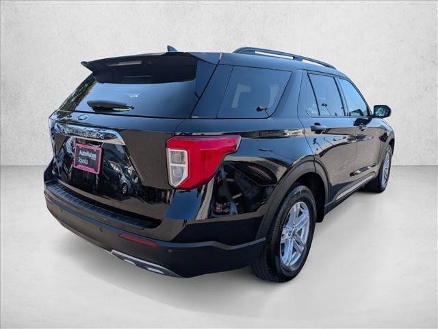 Used 2023 Ford Explorer XLT w/ Equipment Group 202A RWD image 5