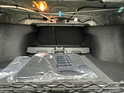 New 2026 Nissan Sentra SV w/ SV Convenience Package FWD image 16