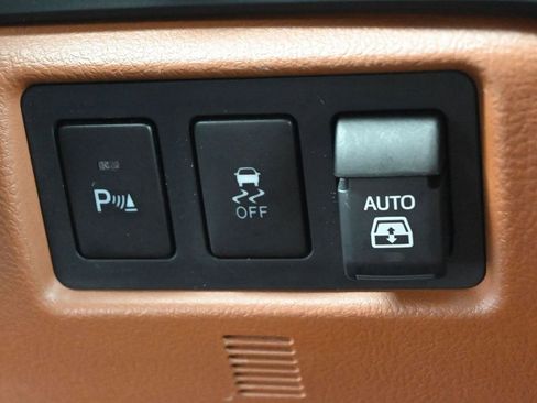 Certified 2021 Toyota Sequoia Platinum image 23