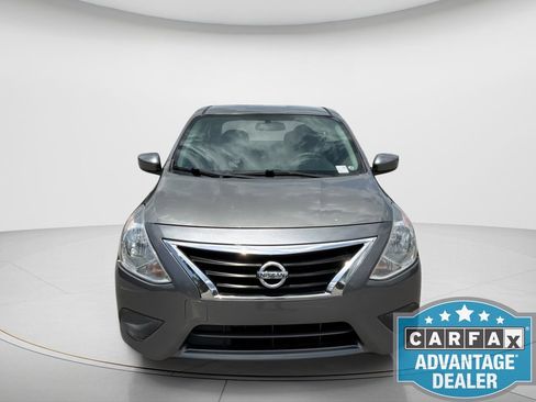 Used 2019 Nissan Versa SV FWD image 2