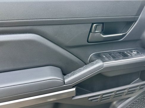 Used 2025 Toyota Tacoma SR5 image 11