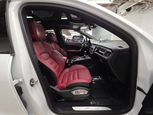 Used 2016 Porsche Macan S AWD/4WD image 22