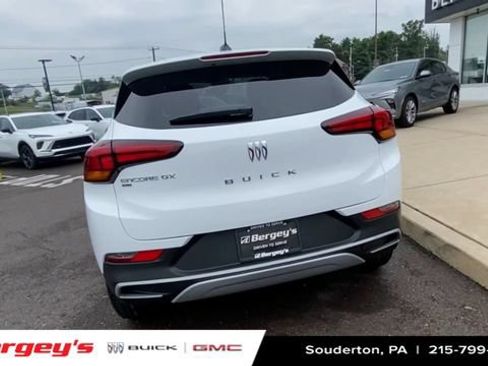 Used 2025 Buick Encore GX Preferred w/ Comfort Package AWD/4WD image 8